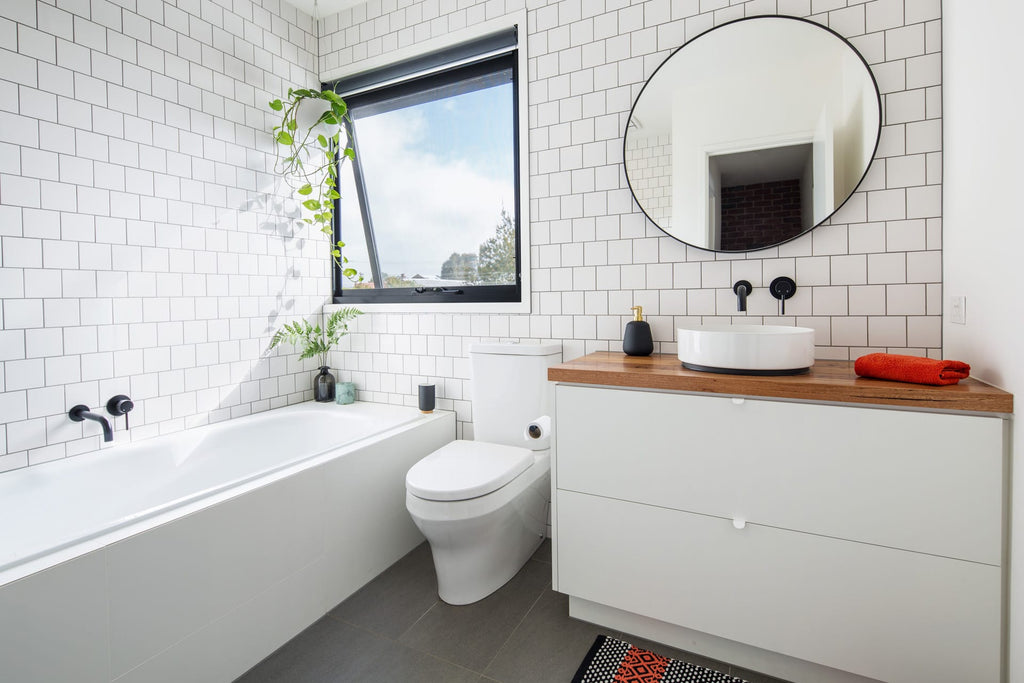 Meir mat zwarte baduitloop met handdouche en inbouw mengkranen — afbeelding 3